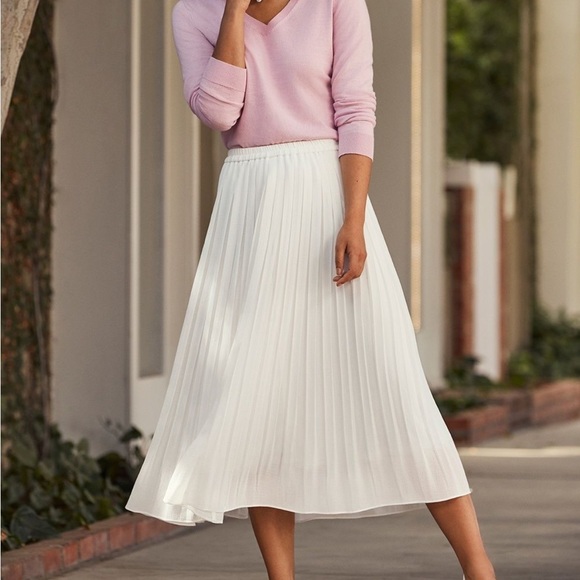 Uniqlo Skirts New Uniqlo White Skirt Poshmark